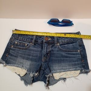 American Eagle outfitters booty shorts medium wash